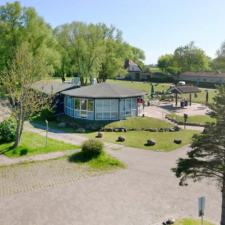 Am Gutspark Drankse Sonnenaufgang Appartement